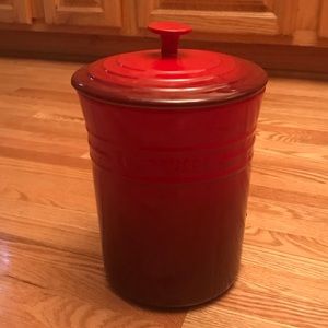 Le Creuset | Kitchen | Le Creuset 35 Qt Stoneware Canister ...